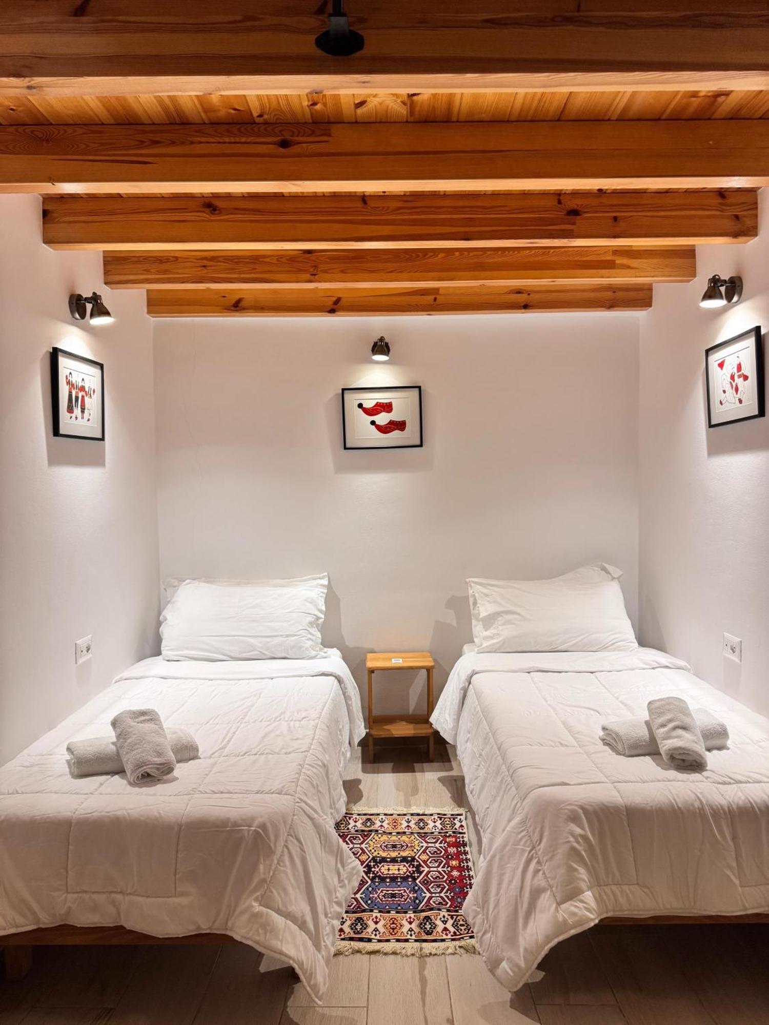 Gogo Moustache Guest House Përmet 외부 사진